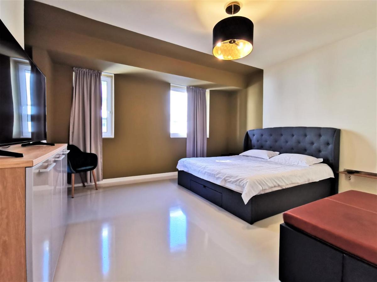 كلوج-نابوكا Grey Apartments المظهر الخارجي الصورة
