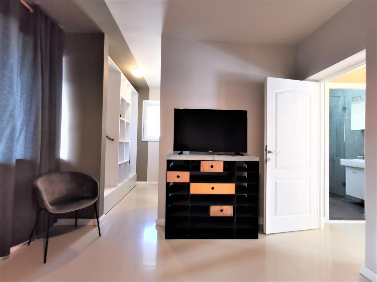 كلوج-نابوكا Grey Apartments المظهر الخارجي الصورة